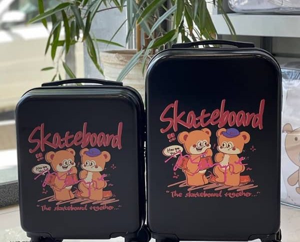 چمدان بچگانه طرح SKATEBOARD مشکی