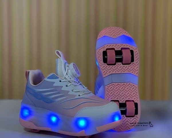 کفش اسکیتی چراغدار بچگانه