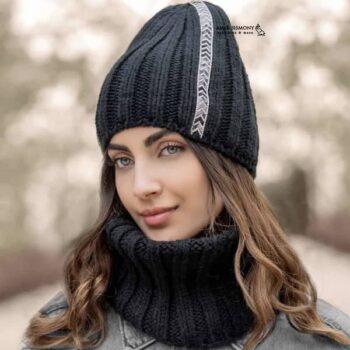 ست کلاه نگین دار و شال رینگی بافت ENDLESS