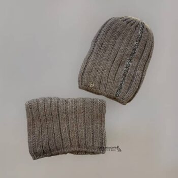 ست کلاه نگین دار و شال رینگی بافت ENDLESS