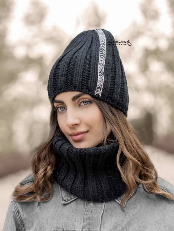 ست کلاه نگین دار و شال رینگی بافت ENDLESS