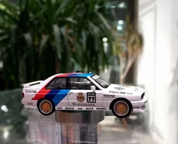 ماشین عقب کش بی ام وی 6505h