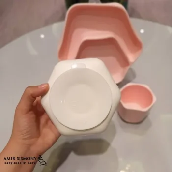 ظرف غذا صورتی هی اور شی